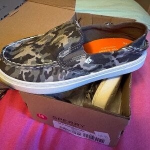 Boys sperry shoe